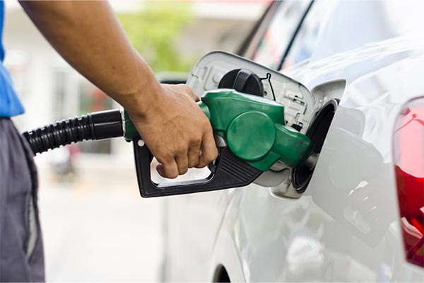 Saiba como economizar gasolina de seu carro